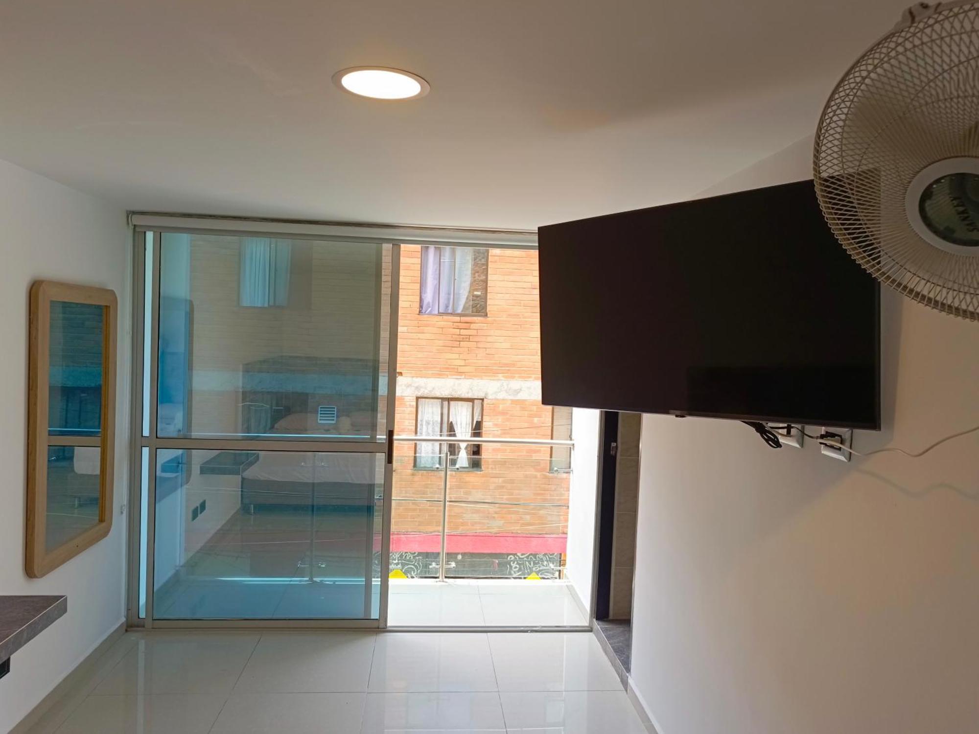 Hotel Buenos Aires Central Меделин Екстериор снимка