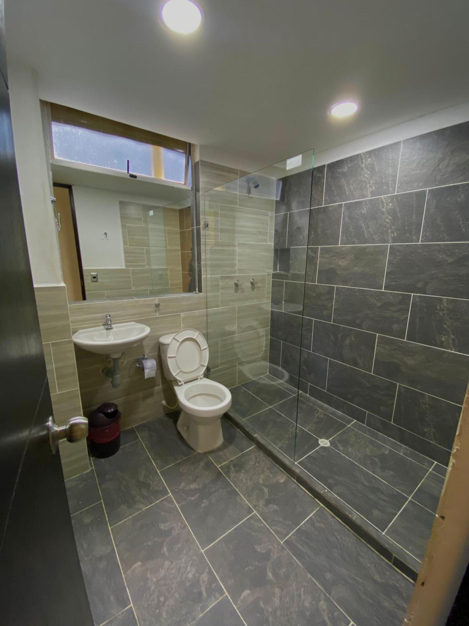 Hotel Buenos Aires Central Меделин Екстериор снимка