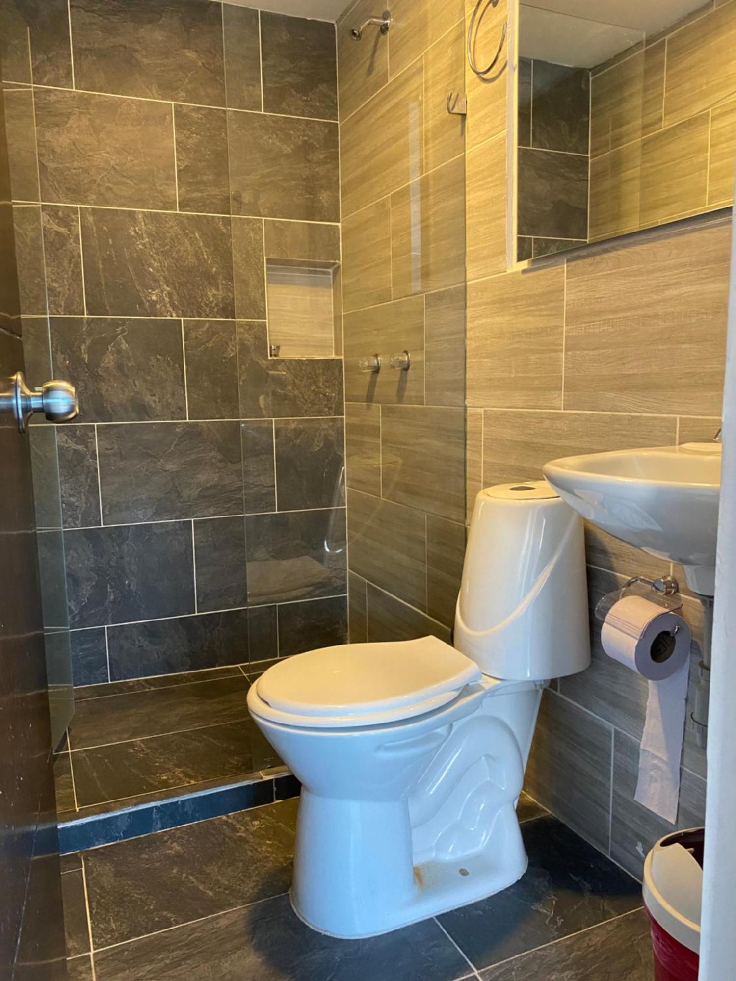 Hotel Buenos Aires Central Меделин Екстериор снимка